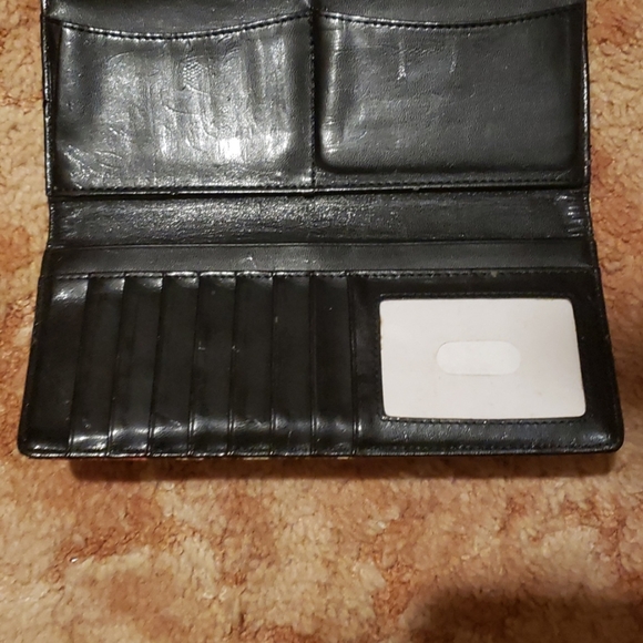 Beijo Clutch Wallet - Picture 4 of 6